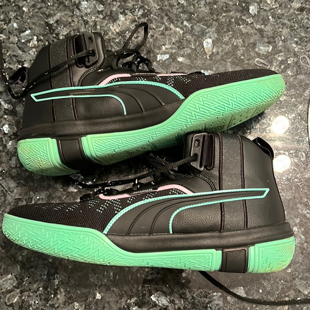 Puma size 11 basketball shoes